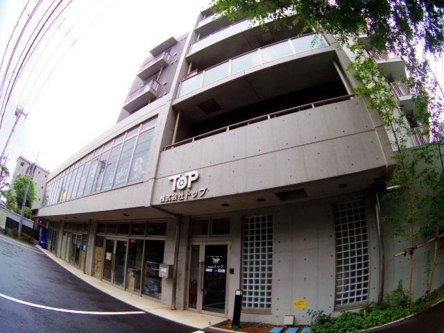 川崎本社